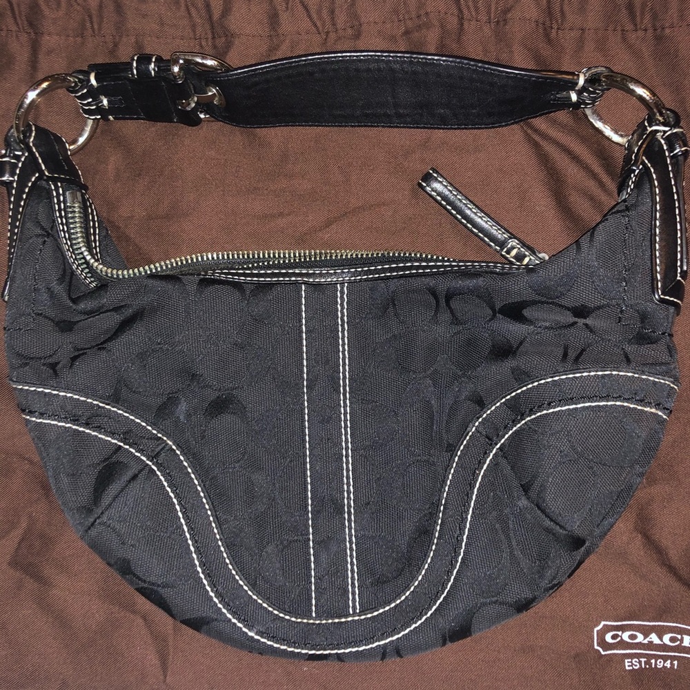 COACH Soho Signature Small Hobo No: D06K-10073 - Picture 2 of 3